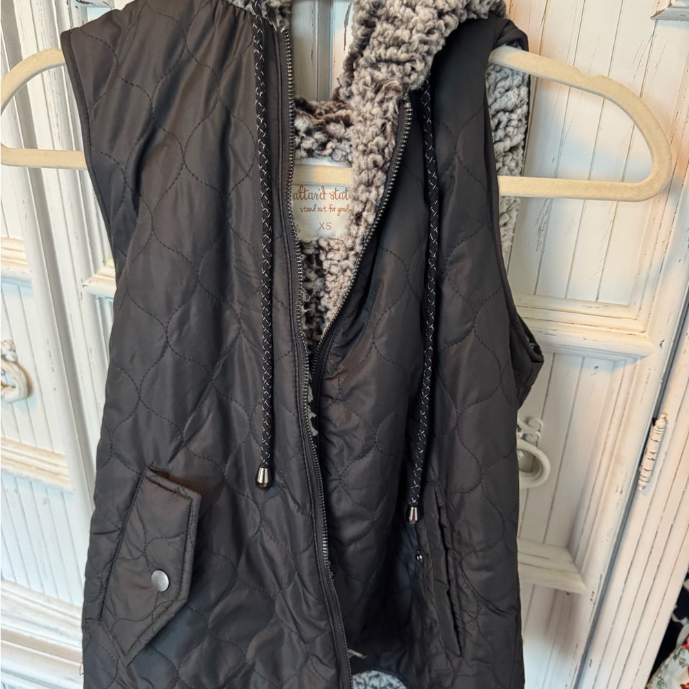 Altar'd State Black Quilted Hooded Vest with Sherpa Lining